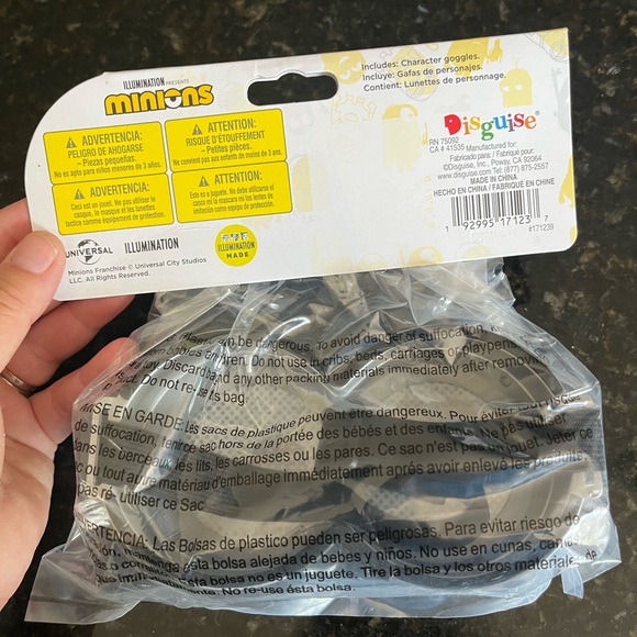 1 left! Brand New Minions Goggles - Out of Stock in stores! - Picture 4 of 5